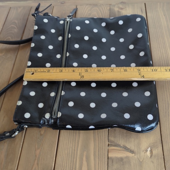 Black and White Polka Dot Vinyl Retro 80s Shoulder Bag - Picture 4 of 7